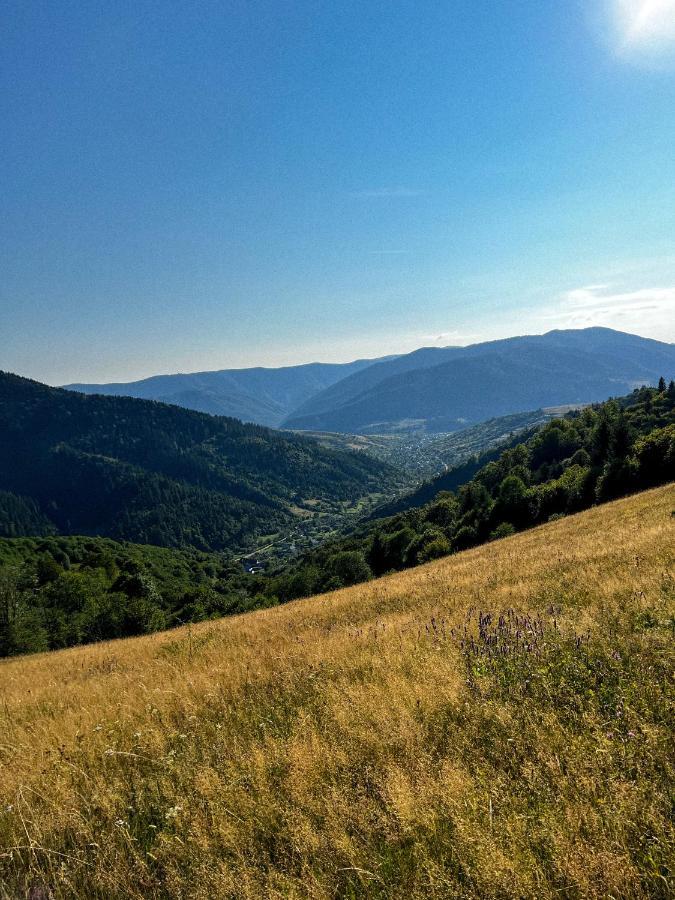 Садиба Between Mountains Mizhhirya  Zewnętrze zdjęcie