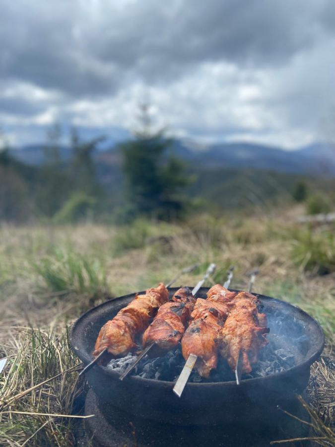 Садиба Between Mountains Mizhhirya  Zewnętrze zdjęcie