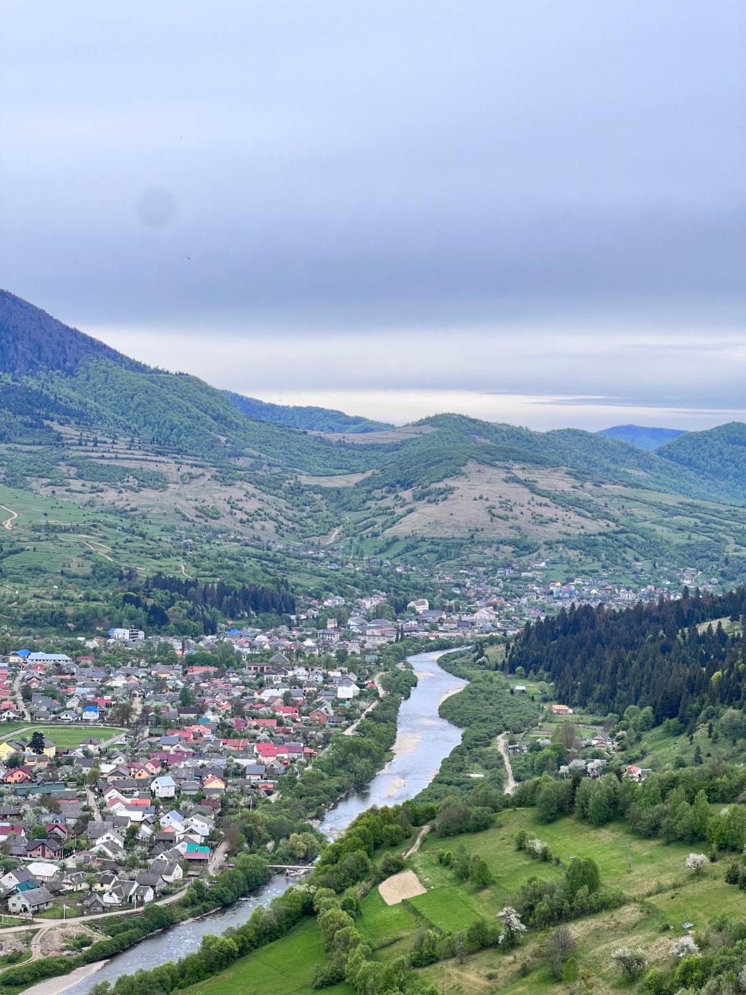 Садиба Between Mountains Mizhhirya  Zewnętrze zdjęcie