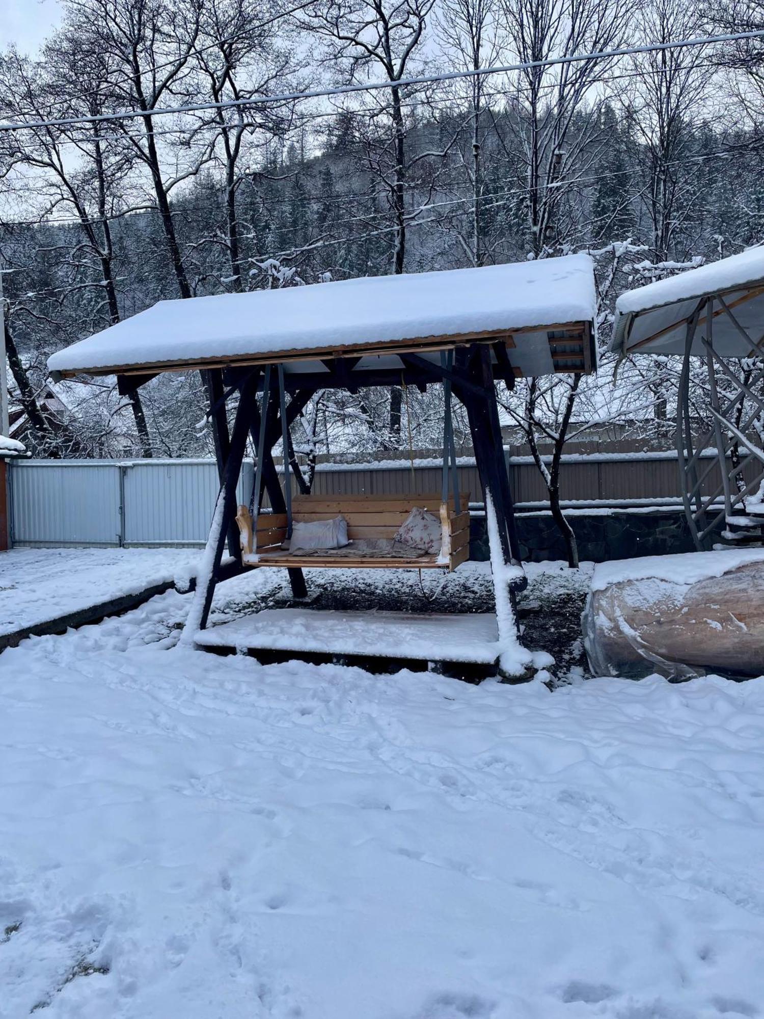 Садиба Between Mountains Mizhhirya  Zewnętrze zdjęcie